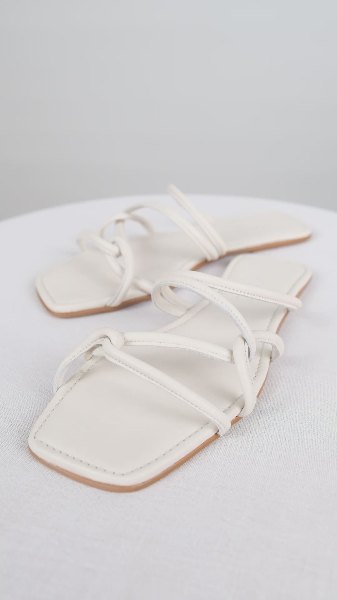 Lisa Creme Leather – Maneo The Label